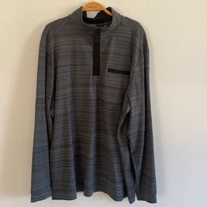 LIKE NEW Men’s Walter Hagen Quarter Zip